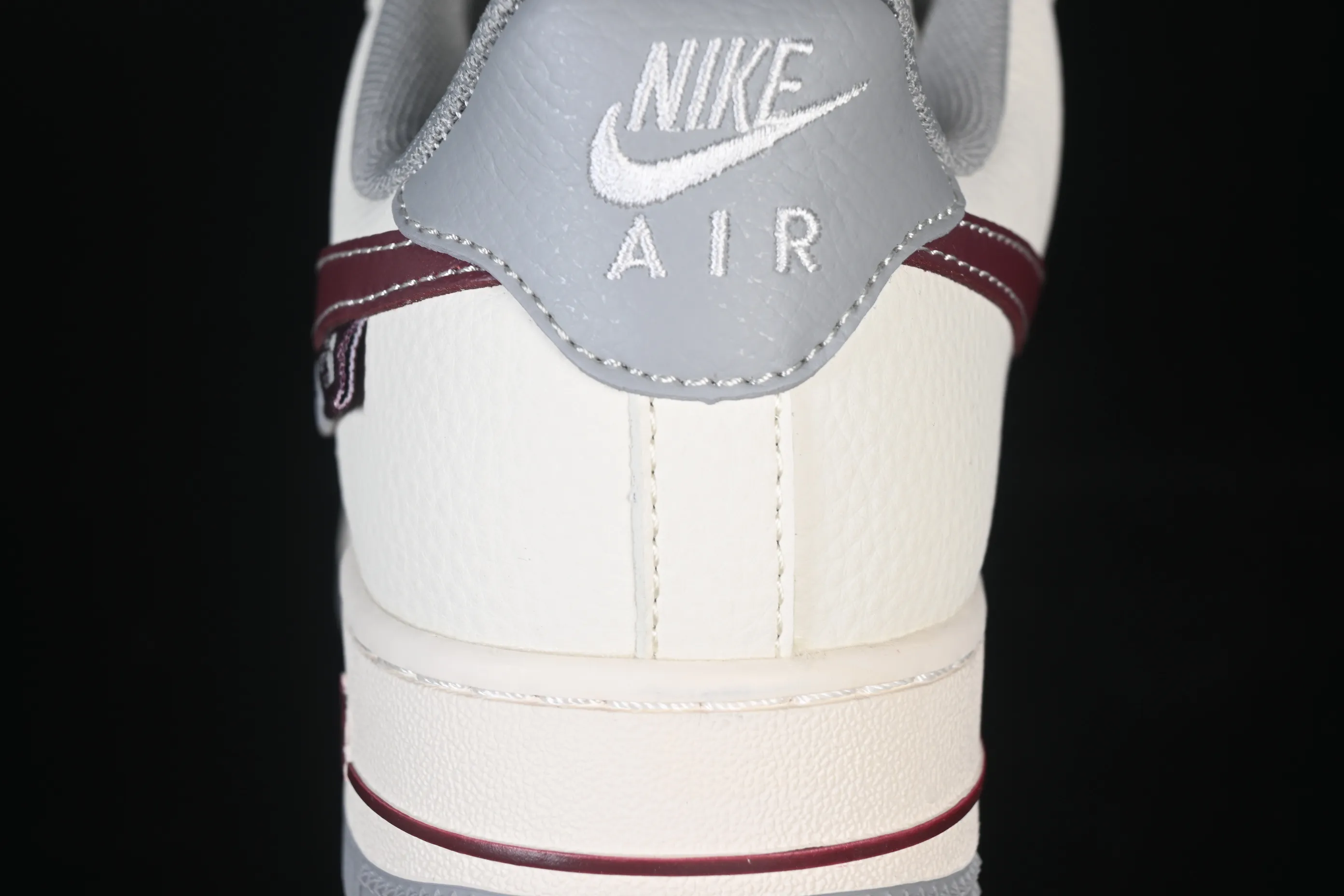 All categories Nk Air Force 1 Air Force series Nk Air Force 1 Low Air Force low-top Nike Air Force 1'07 Low joint beige gray red small double hook Air Force 1 low-top casual sneakers QW5606-268